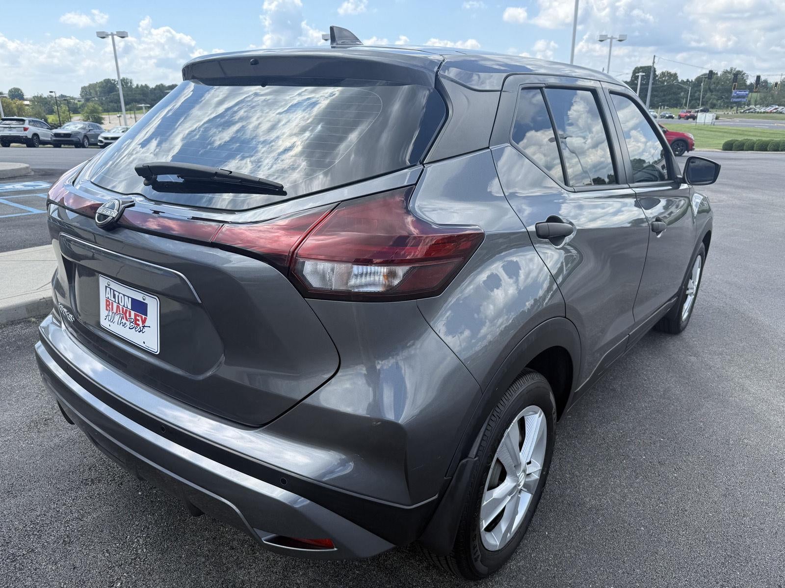 2024 Nissan Kicks S