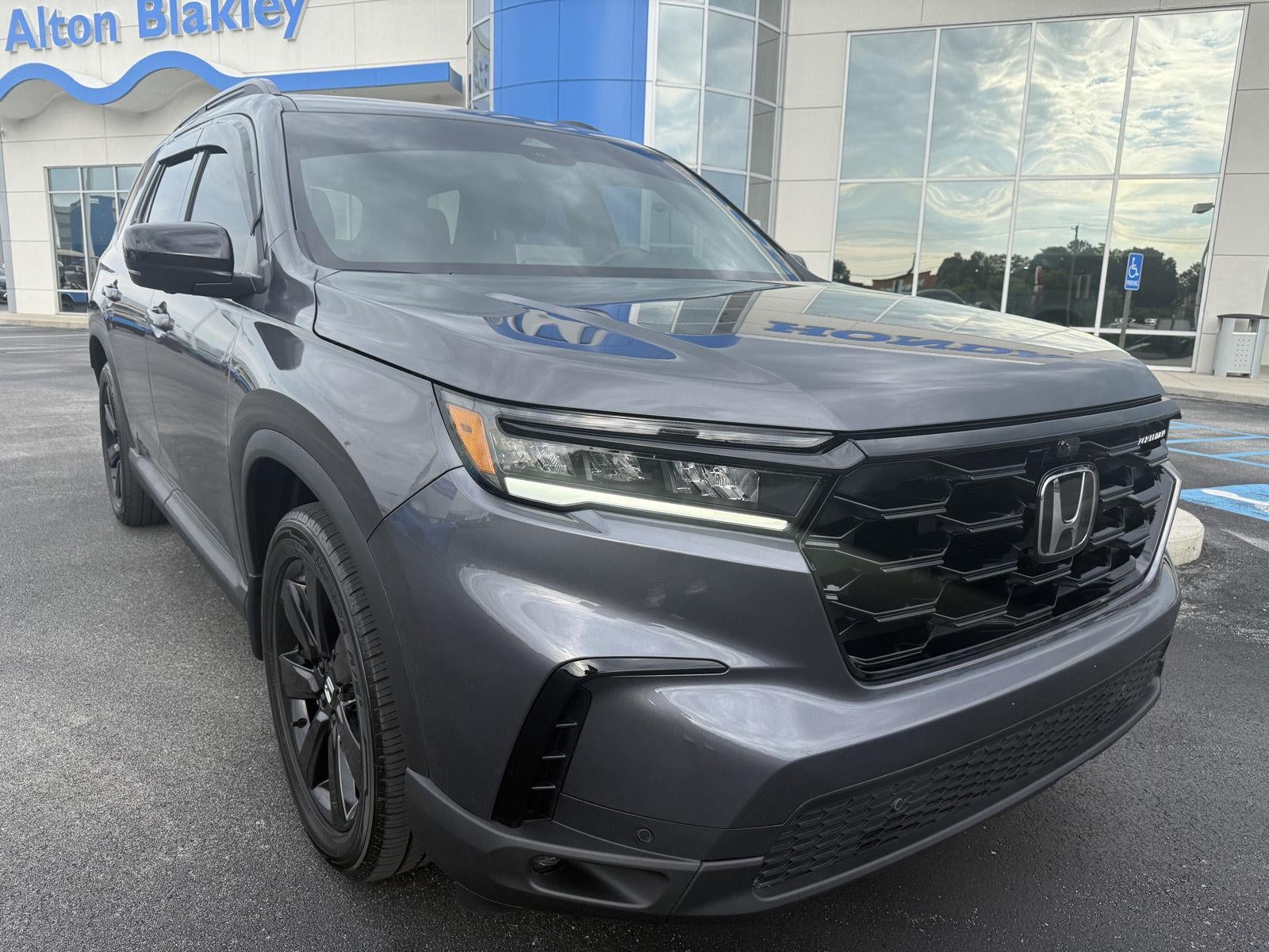 2025 Honda Pilot Black Edition