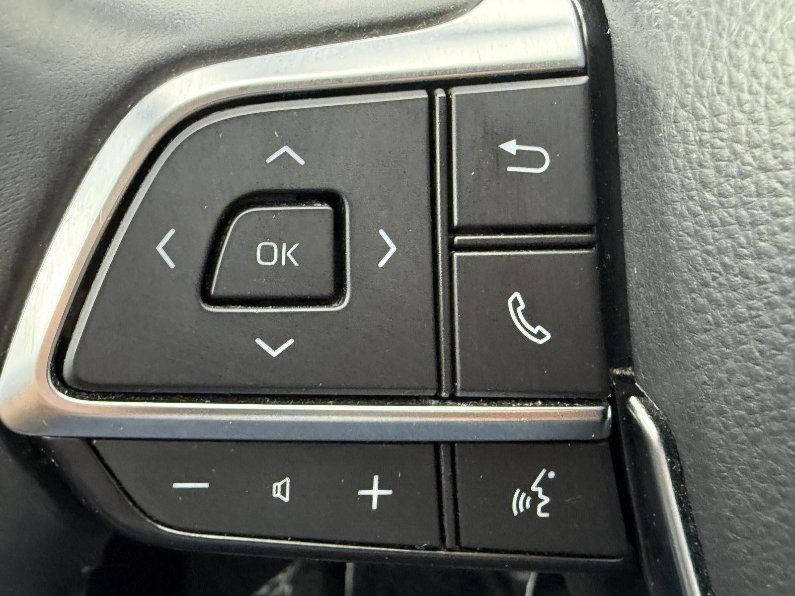 2021 Toyota Highlander Hybrid LE