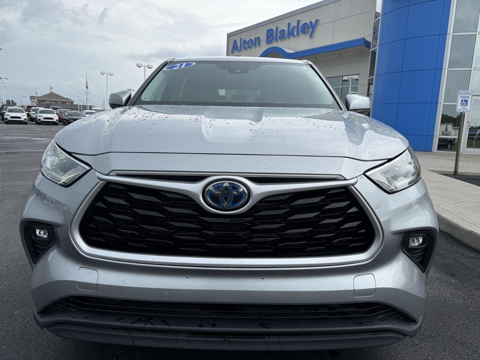 2021 Toyota Highlander Hybrid LE