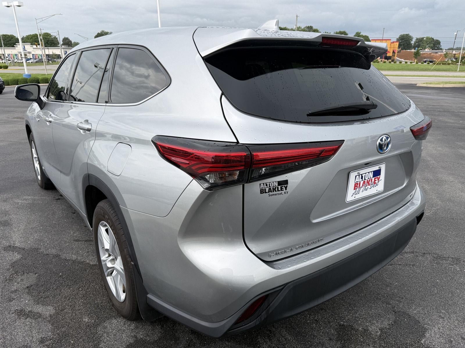 2021 Toyota Highlander Hybrid LE