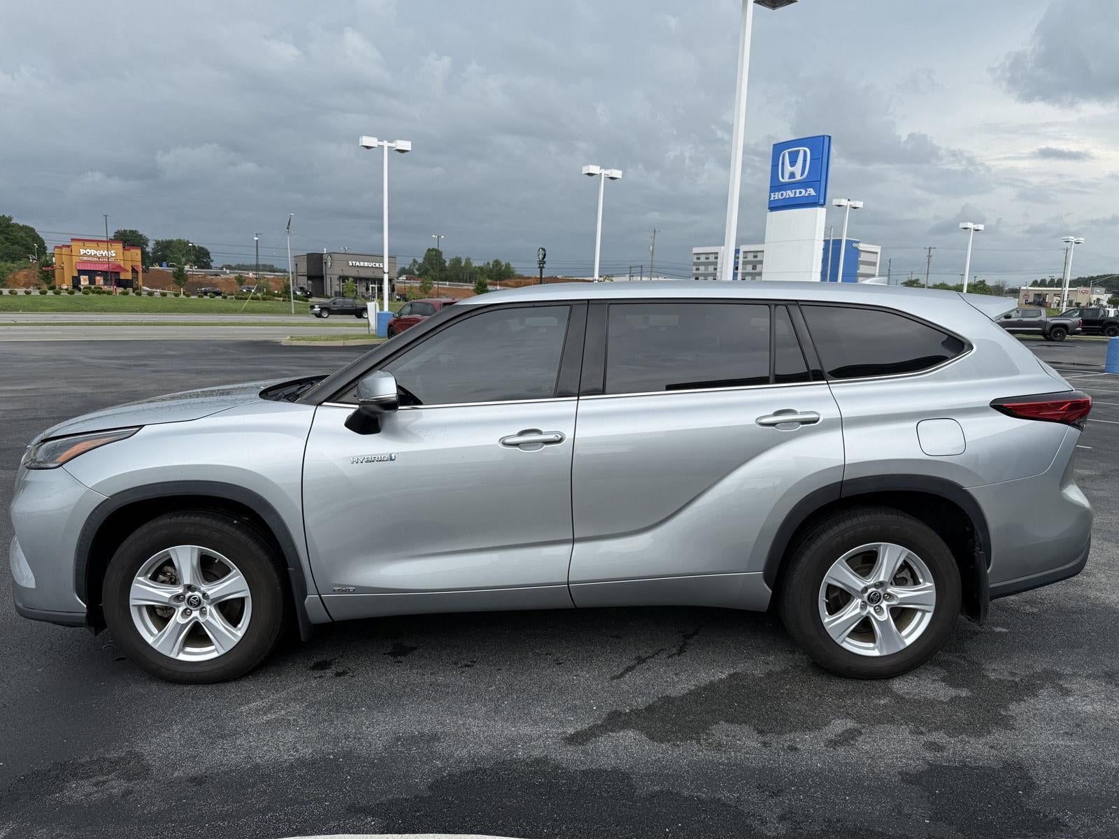 2021 Toyota Highlander Hybrid LE
