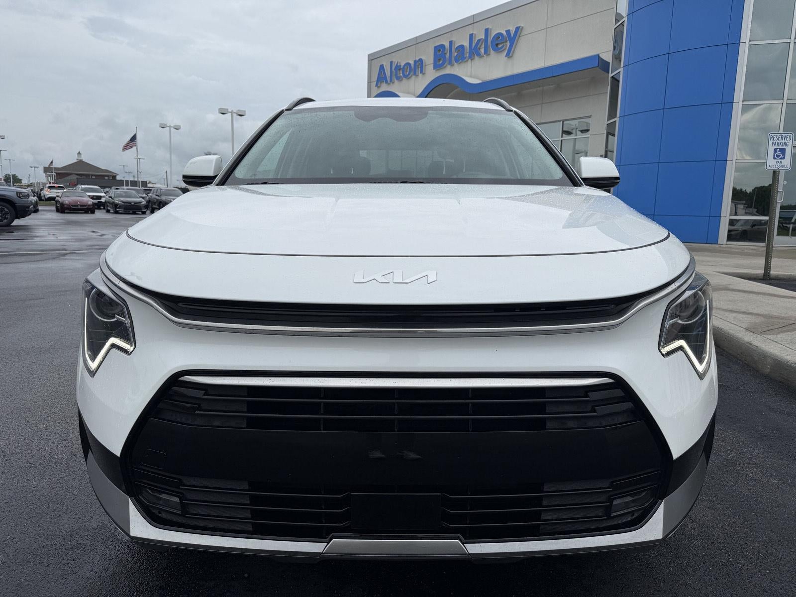2023 Kia Niro EX Touring
